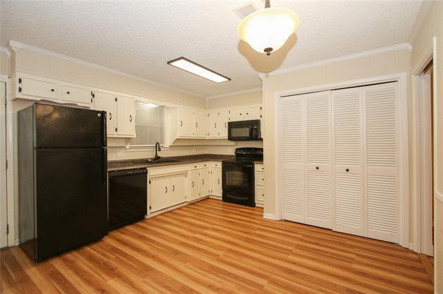 Building Photo - 5301 Wooten Dr