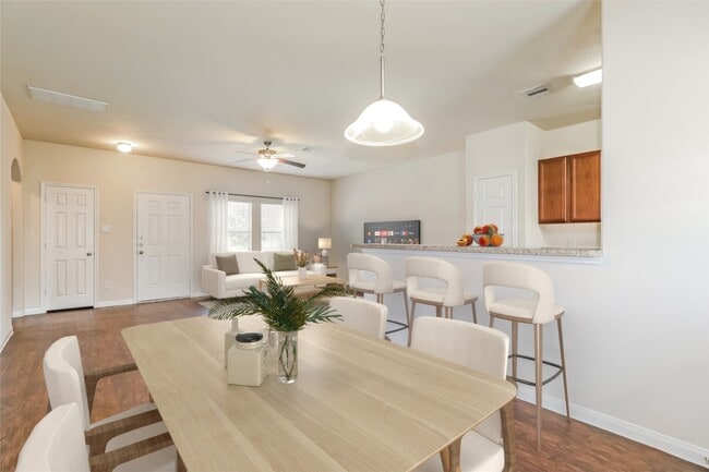 Building Photo - 9611 Fabia Court