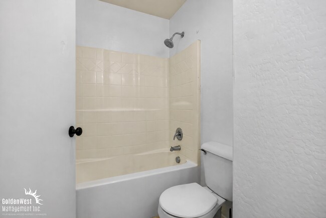 Building Photo - Beautiful 5Bdm 3Ba Home with Loft in the Heart Florence, AZ!