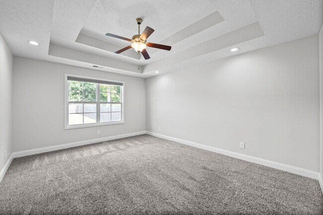 Building Photo - 169 Bonnell Dr