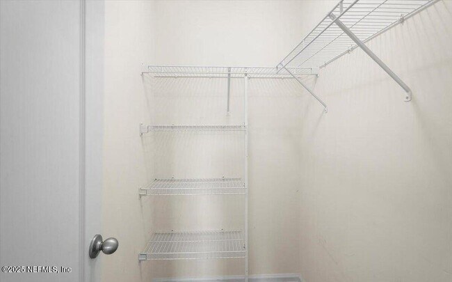 Building Photo - 612 Wishing Wy