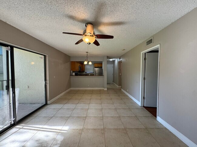 Building Photo - 1541 Windorah Way