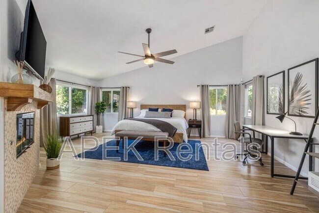 Building Photo - 79150 Ocotillo Dr