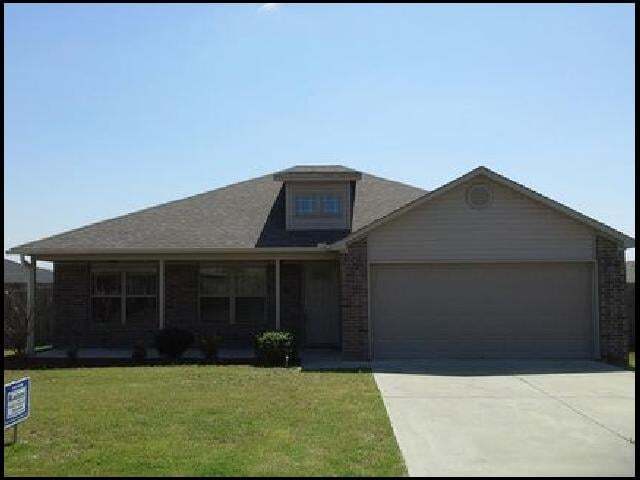 Building Photo - 14505 Parkway Cir