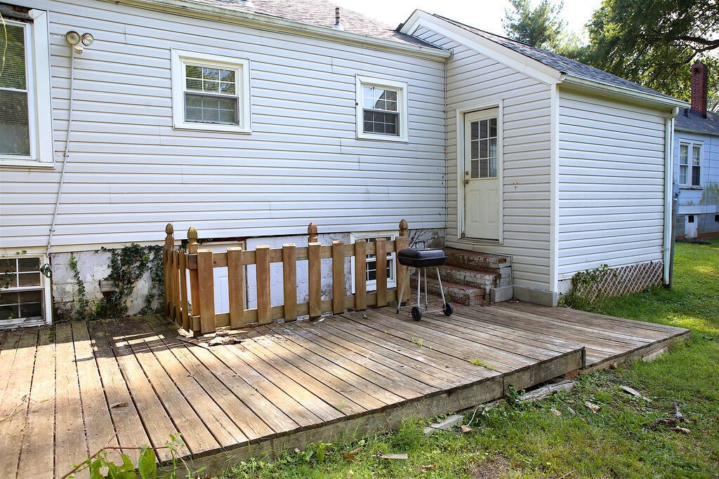 Building Photo - 2214 Walker Ave