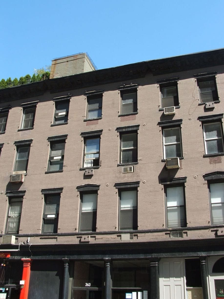 Building Photo - 363 Greenwich St
