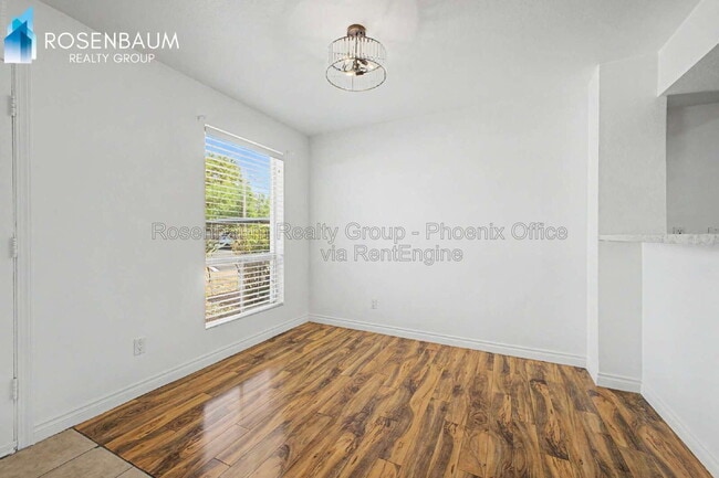 Building Photo - 5135 N 10th St