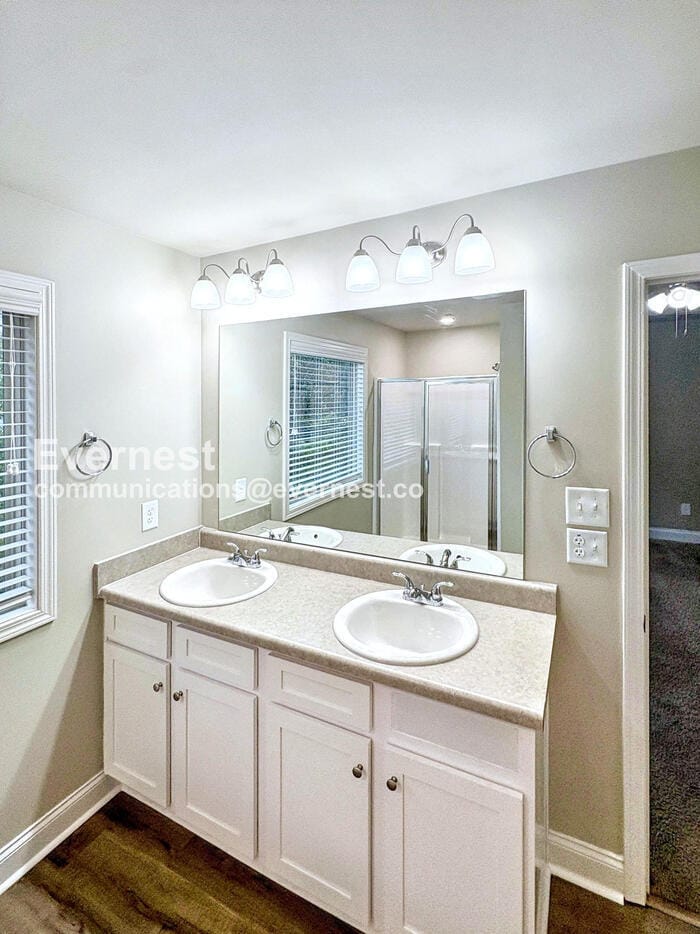 Building Photo - 130 Mandy Ln