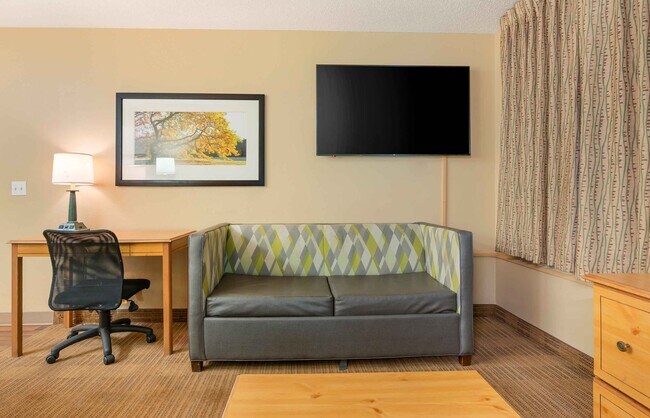 Building Photo - Furnished Studio-Chicago - Schaumburg - Co...