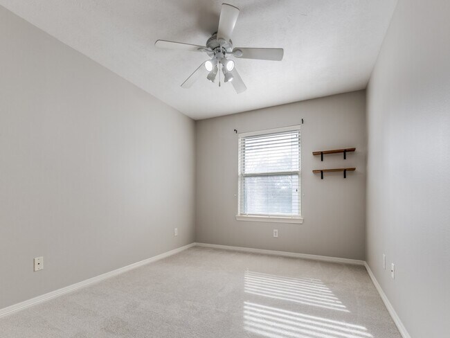 Building Photo - 5413 Nolda St