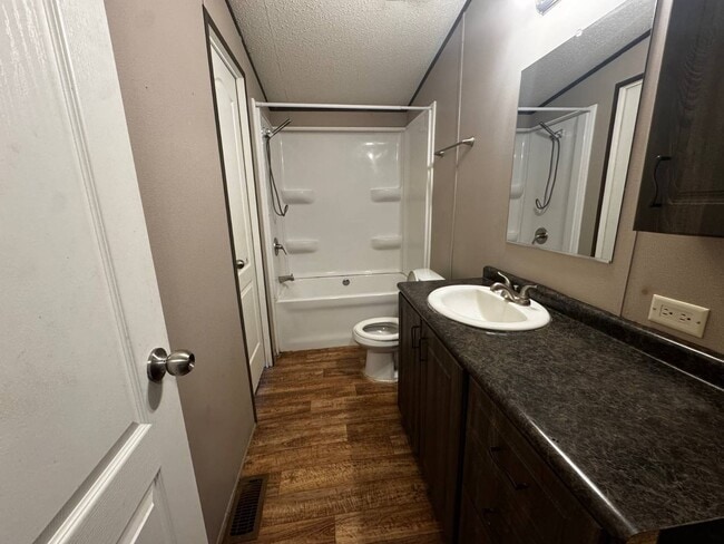 Building Photo - 7650 US-90