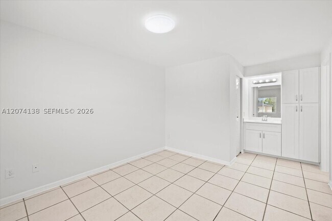 Building Photo - 3610 N 56th Ave