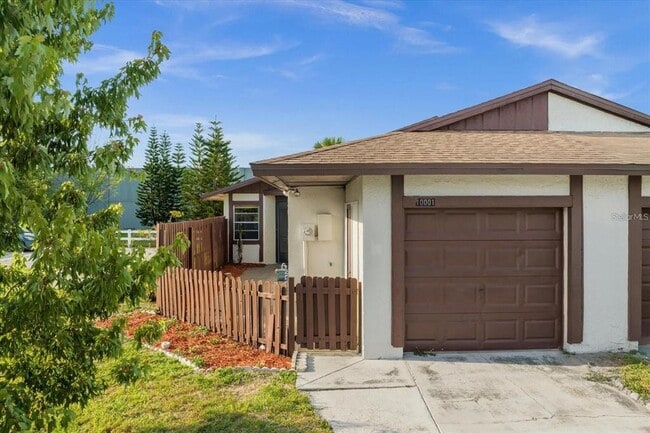 Primary Photo - 10001 Bynum Ct