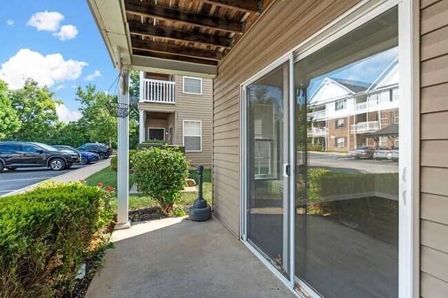 Building Photo - Spacious 2-Bed, 2-Bath Condo
