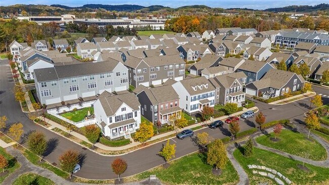 Building Photo - 504 Beneficial Dr