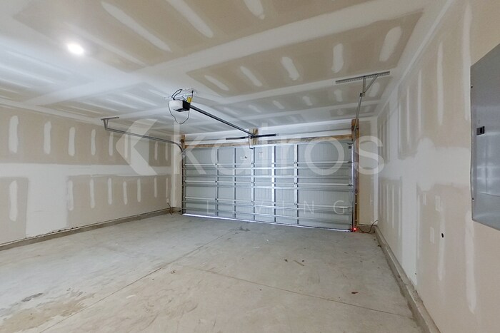 Building Photo - 2639 Provence Dr SE