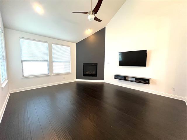 Building Photo - 1801 Forest Park Dr