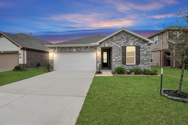 Building Photo - 2030 Domeniko Dr
