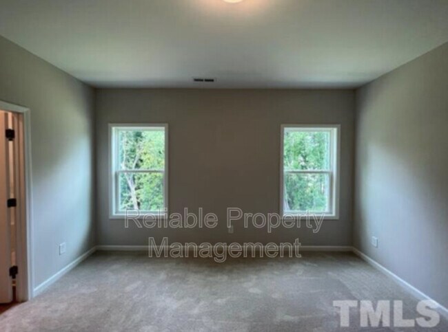 Building Photo - 3311 Oak Pass Dr