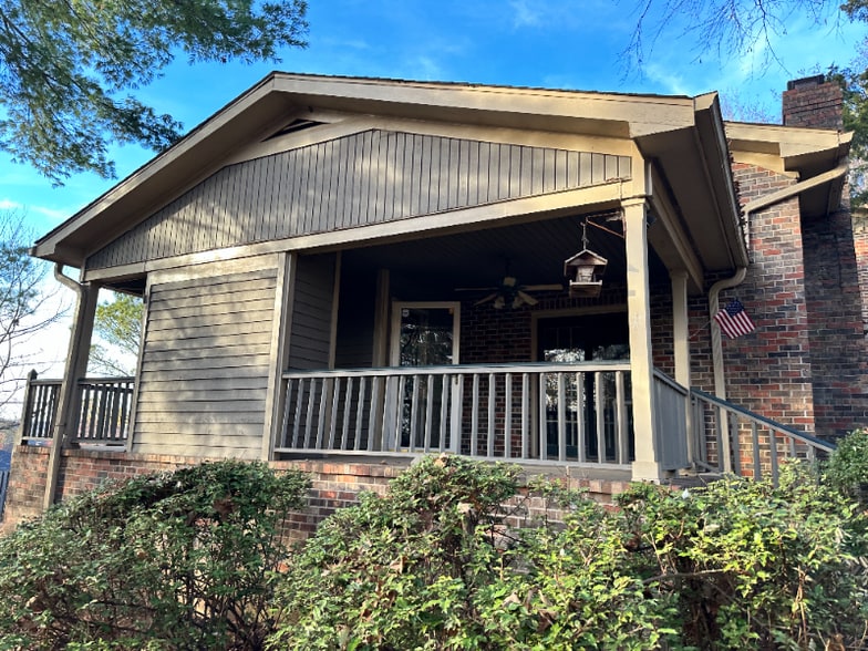 Primary Photo - 2143 Greenwood Pl SW