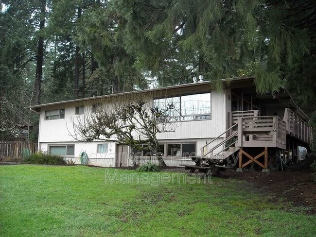 Building Photo - 3240 NW Elmwood Dr