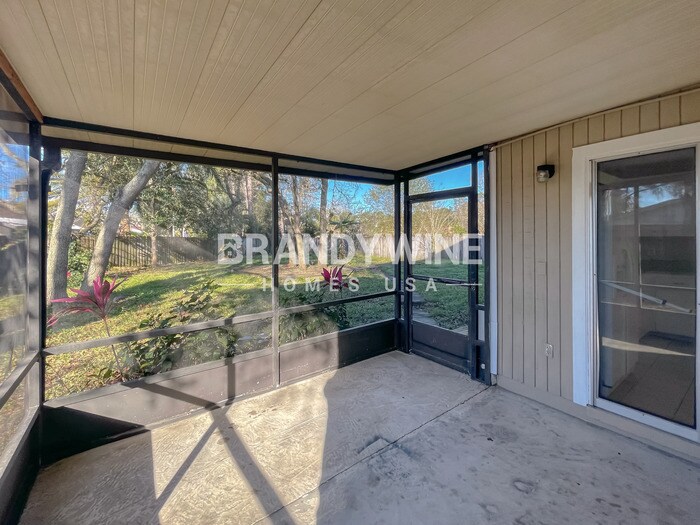 Building Photo - 9970 Timberlake Dr E