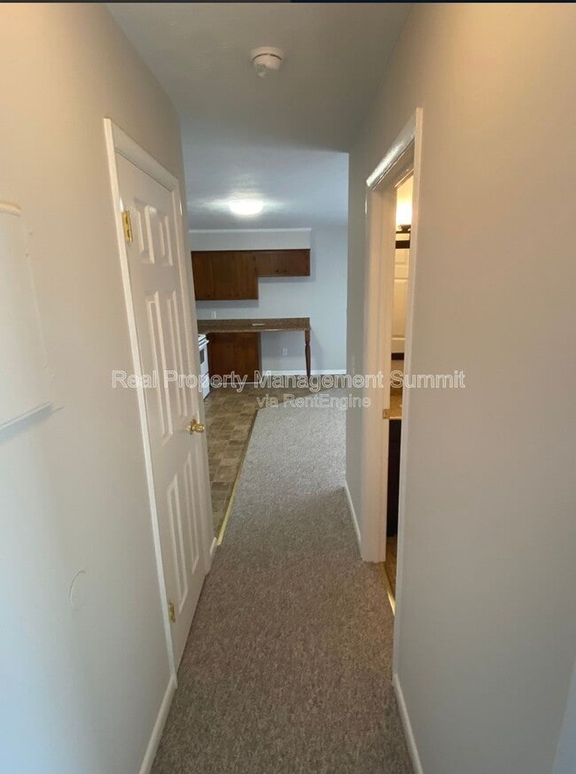 Interior Photo - 2407 Bare St.