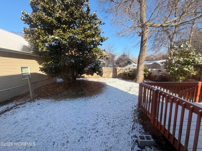 Building Photo - 703 Parkside Ave