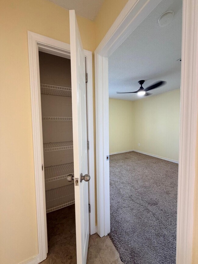 Building Photo - 6952 Cotton Boll Ln