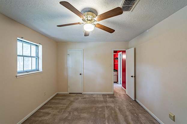 Building Photo - 15111 Gladebrook Dr