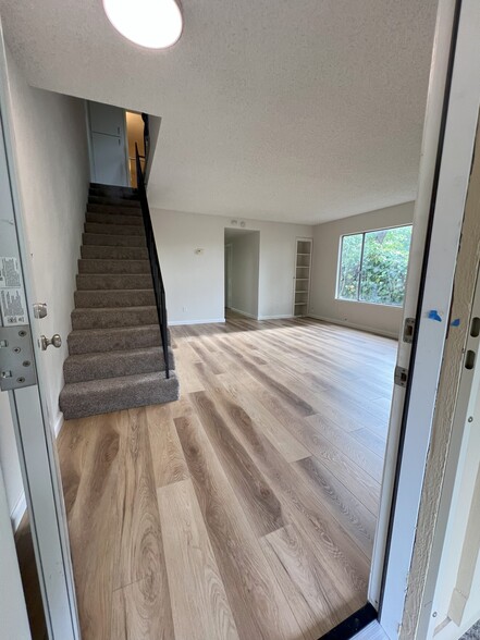 Building Photo - 6632 Markley Way