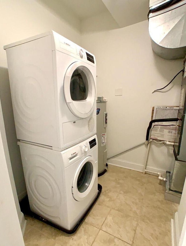 washer and dryer room - 1213 Noble St