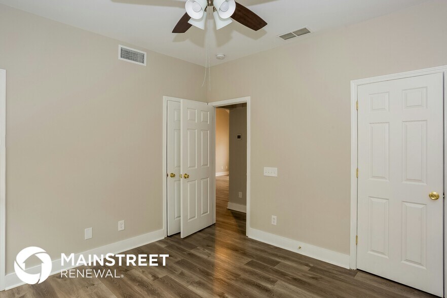 Building Photo - 11815 Nestar Pl