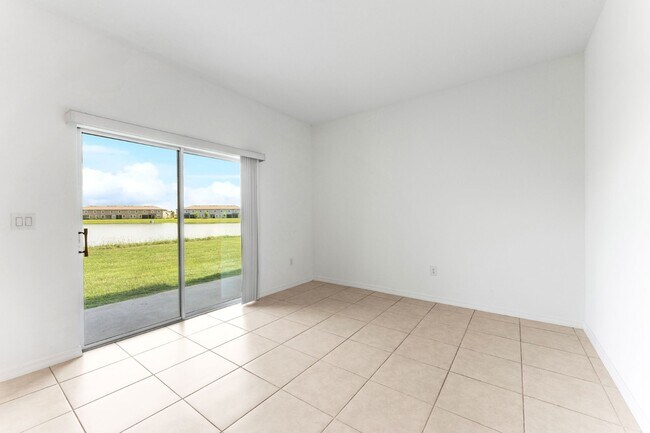 Building Photo - Stunning Large Mirada Townhome; 3 BR + LOFT / 2.5 BA/ 2 Car Garage-2300+ SF!