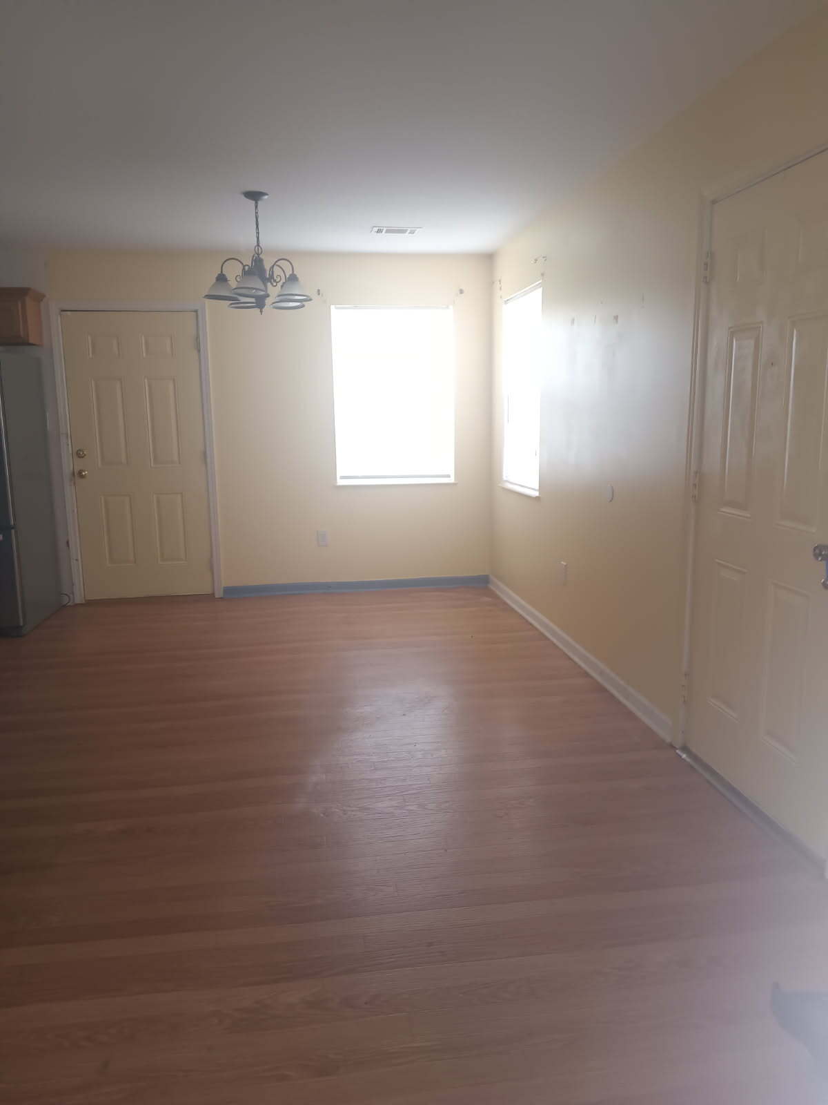 Dinning Room - 206 Orchard Way