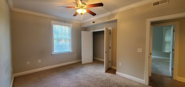 Interior Photo - Fountain View