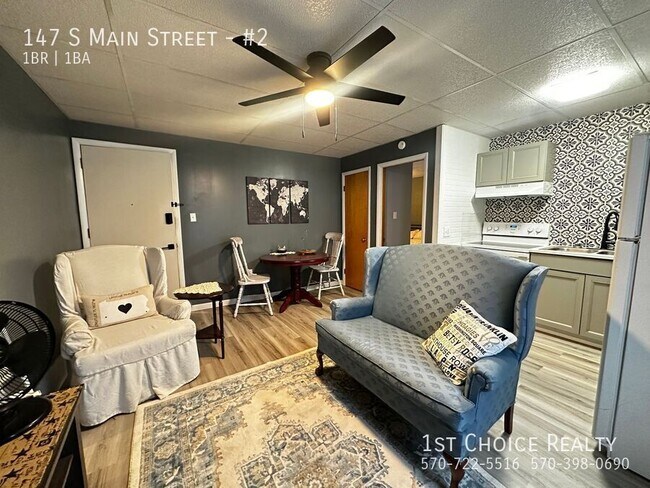 Building Photo - 147 S Main St