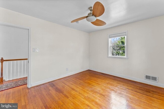 Building Photo - 633 Walker Ave