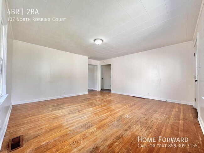Building Photo - 107 N Robbins Ct