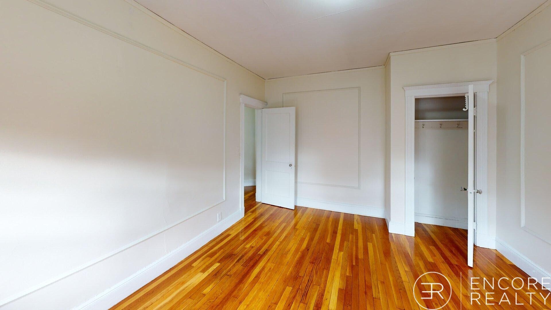 Building Photo - 8 Vinal St