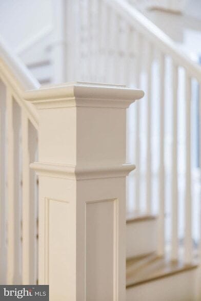 Building Photo - 2460 Ontario Rd NW