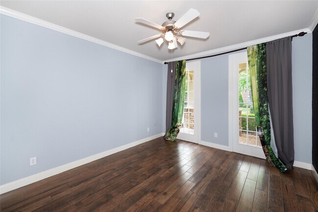 Building Photo - 15 Pawprint Pl