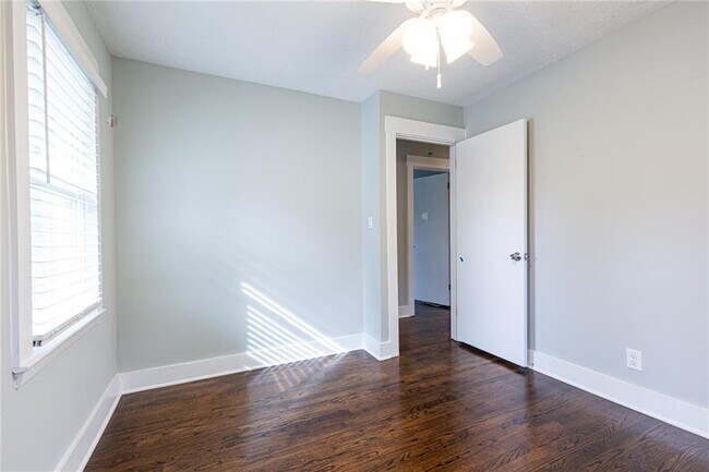 Building Photo - 2971 Stratford Arms Dr