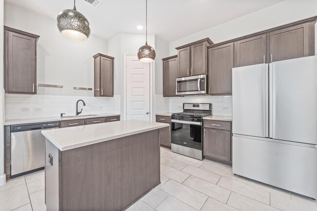 Building Photo - 17710 White Lightning Way