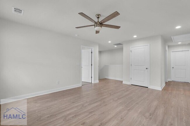 Building Photo - 268 Loblolly Ln