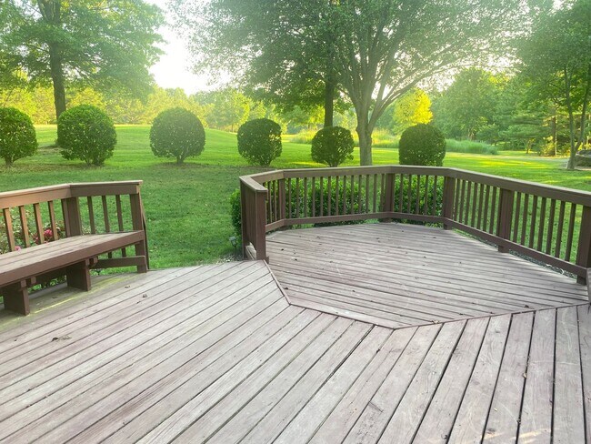 Building Photo - Immaculate Northstone Home Located on the 12th Hole