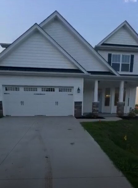 Primary Photo - Inquire today on how to get FREE rent!