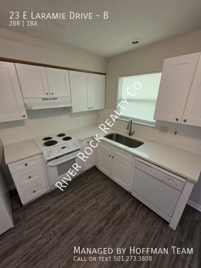 Building Photo - 23 E Laramie Dr