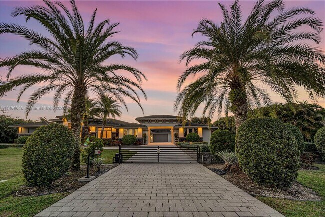 Building Photo - 899 NW 120th Ave