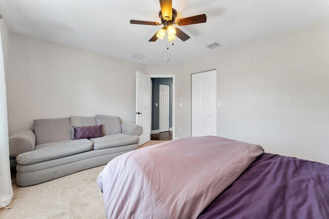 Building Photo - 9173 Delemar Ct